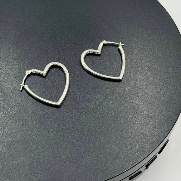 JCM 925 Sterling Silver Heart Hoop Dangle Earrings 1” - Picture 6 of 7